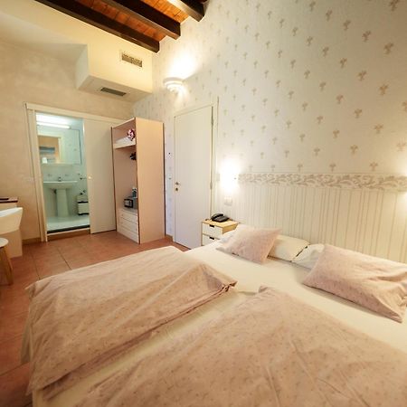 Hotel San Filis سان فيليتْشي ديل بيناكو المظهر الخارجي الصورة