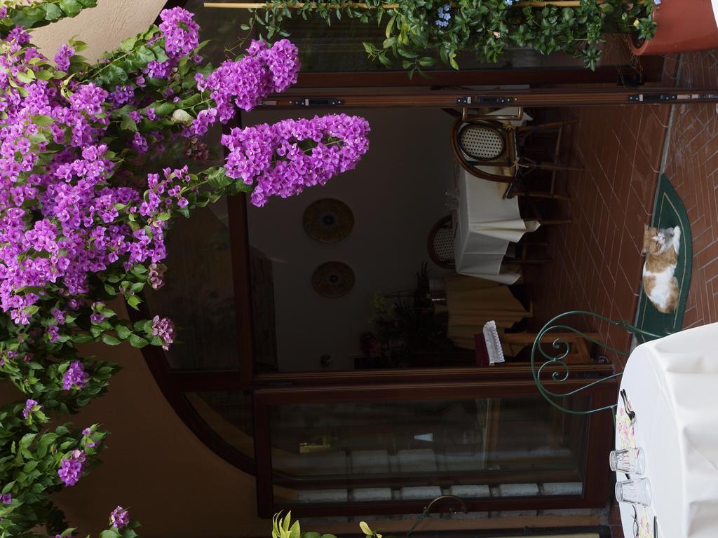 Hotel San Filis سان فيليتْشي ديل بيناكو المظهر الخارجي الصورة